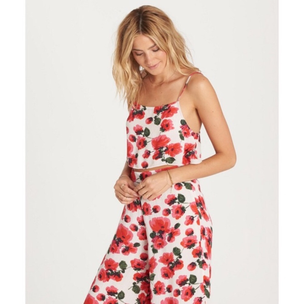Billabong floral top